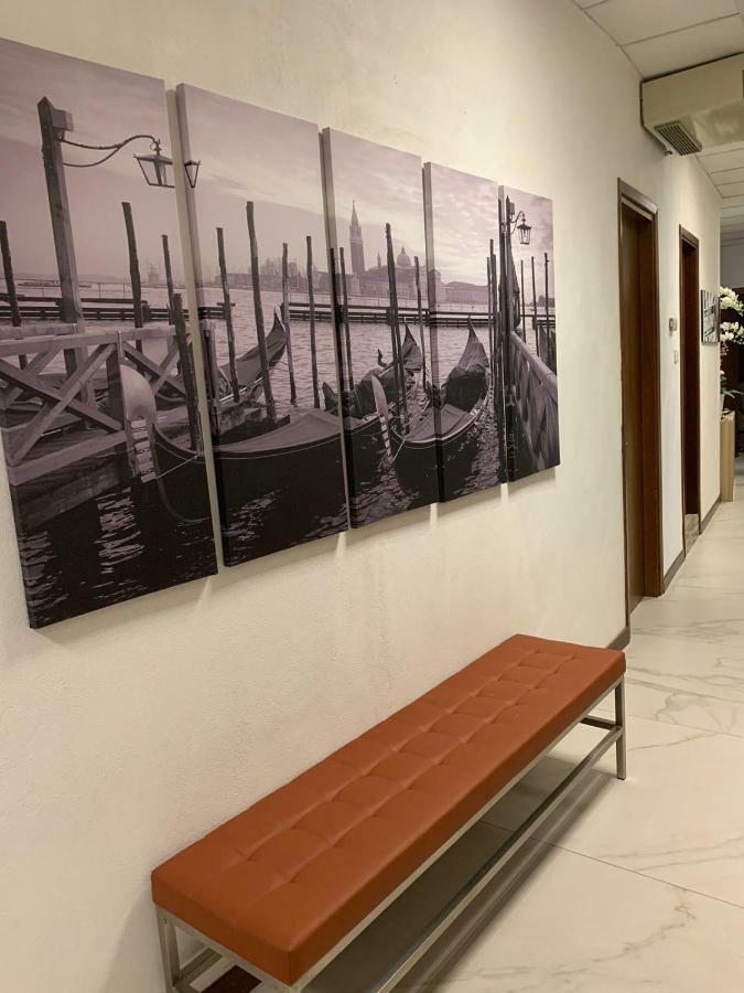 ホテルVenicekey パドヴァ エクステリア 写真